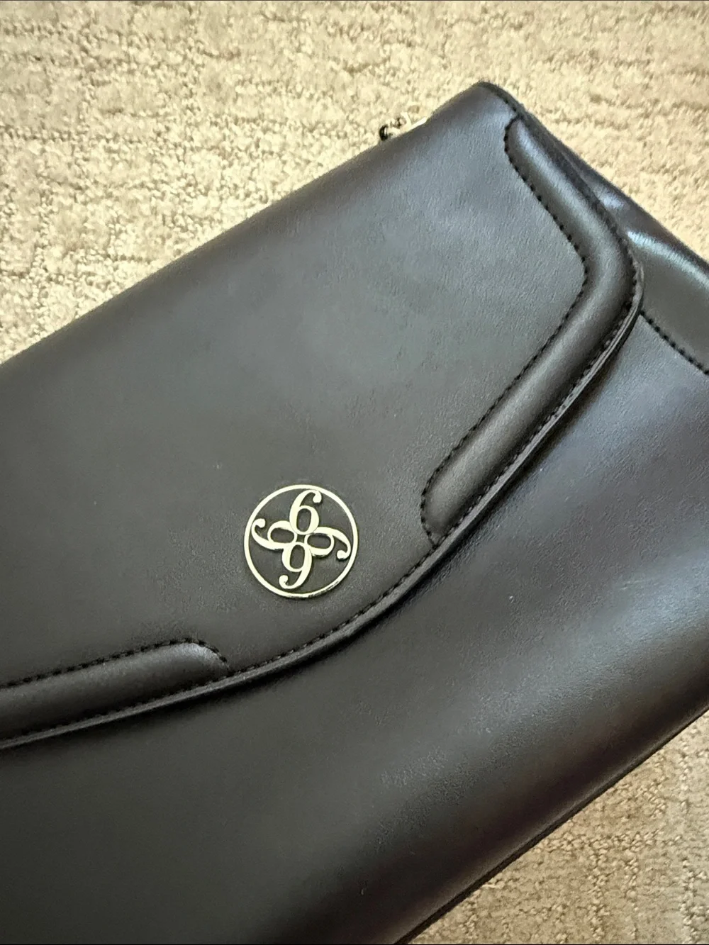 Classic Black Leather Shoulder Bag with Chain Strap